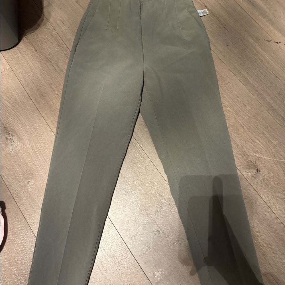 women’s dress pants